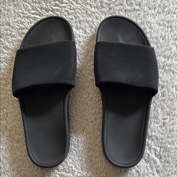 🥿 Women’s Makenna Slide Sandals – Black, Size 10 (Gently Used) - Picture 1 of 4